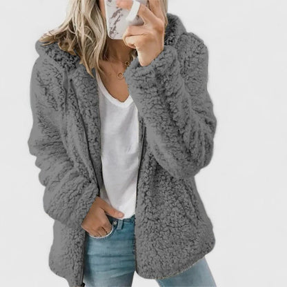Hylenyahh | Comfortable Jacket by Selouva