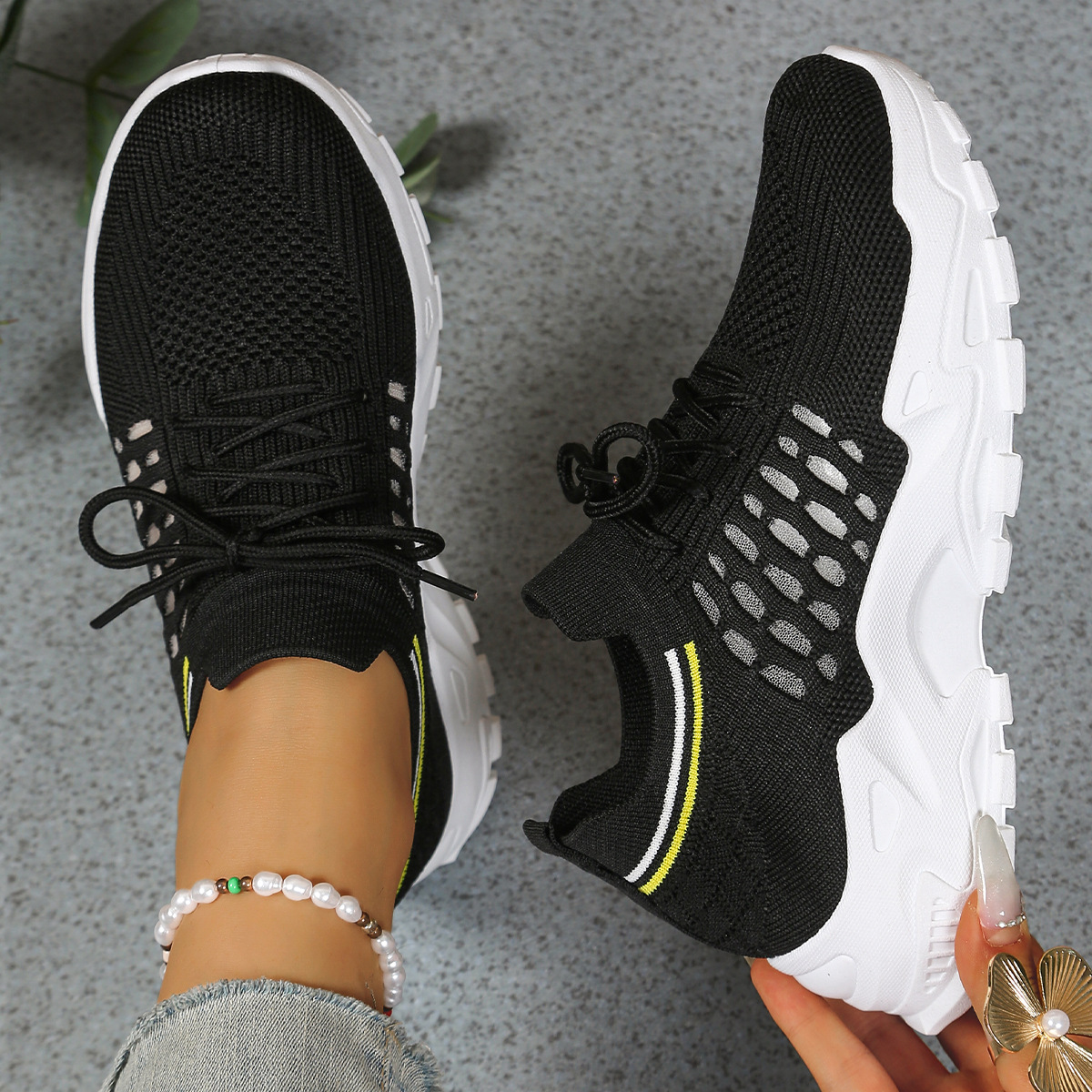 Maica Orthopedic Sneakers With Wide Toe Box For Comfort And Support by Selouva