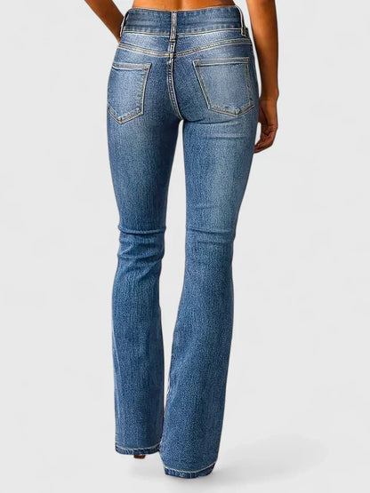 Auryzelle Elegant Denim Jeans With Narrow Fit And Zipper Detail by Selouva