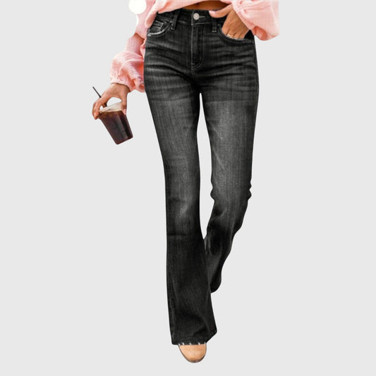 Comfortable Stretch Pants With Flexible Fit And Functional Pockets by Selouva